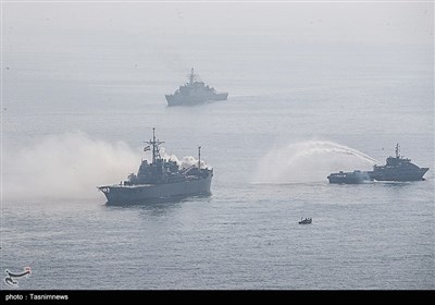 اجرای عملیات اطفاء حریق در رزمایش مرکب امنیت دریایی اقیانوس هند 