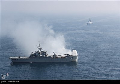 Iranian, Russian Naval Forces Exercise Operation to Free Hijacked Ship