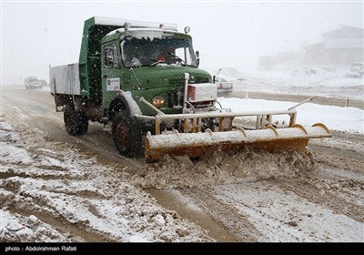 بارش برف سنگین در گردنه اسدآباد همدان