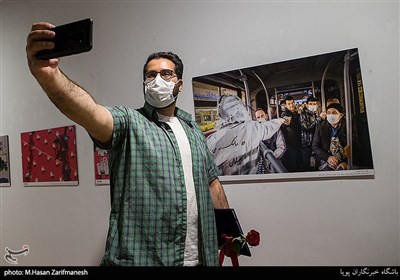 وحید احمدی عکاس خبرگزاری تسنیم رتبه دوم بخش عکس با موضوع کمک های مؤمنانه