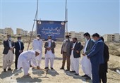 کلنگ ساخت مراکز جامع سلامت حاشیه شهر چابهار به زمین زده شد