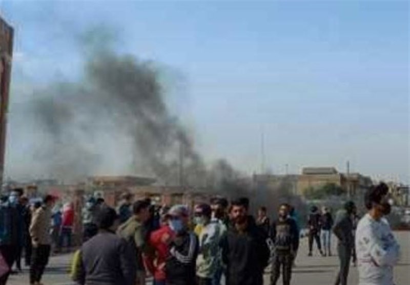 تظاهرات عراقی‎ها در شهر الناصریه با مطالبه برکناری استاندار ذی‌قاز