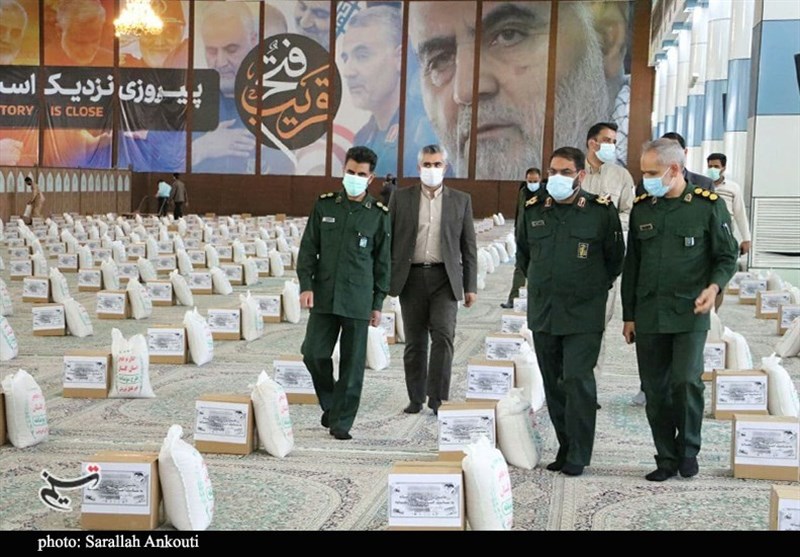 توزیع 5000 بسته معیشتی کمک مؤمنانه در کرمان آغاز شد