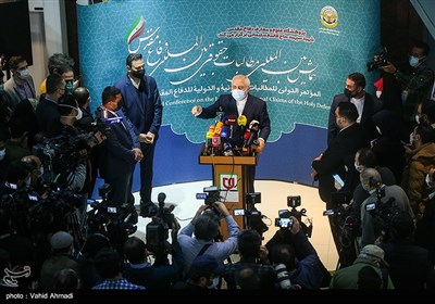محمدجواد ظریف وزیر امور خارجه در همایش مطالبات حقوقی بین‌المللی دفاع مقدس
