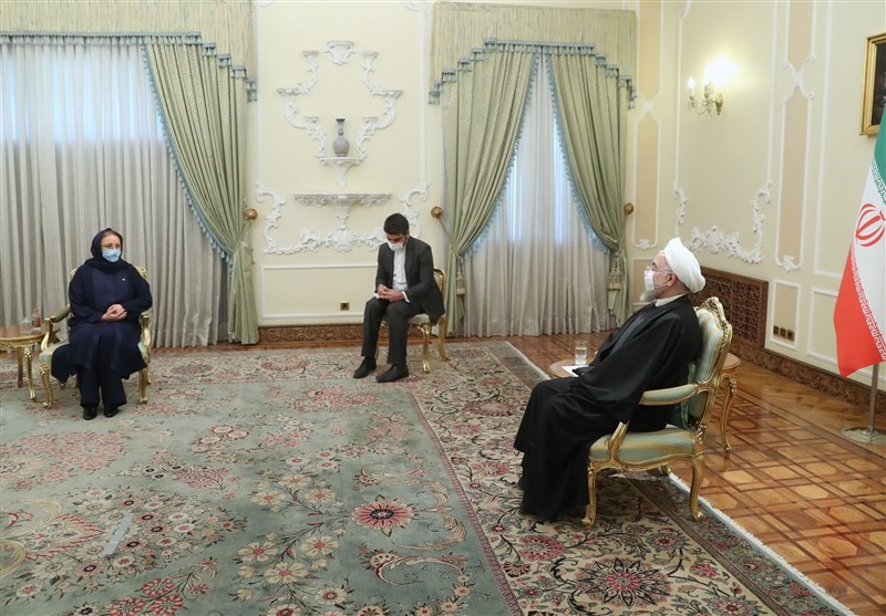 روحانی: آماده تبادل تجربیات با کشورهای مختلف در عرصه مقابله با کرونا هستیم