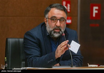 سخنرانی اسماعیل احمدی در سومین ره نشان گروه های جهادی با موضوع هنر و رسانه 