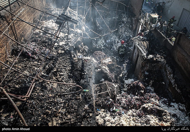 آتش سوزی انبار پنبه در مولوی