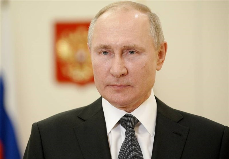 پوتین: آمریکا می‌خواهد مانع توسعه روسیه شود