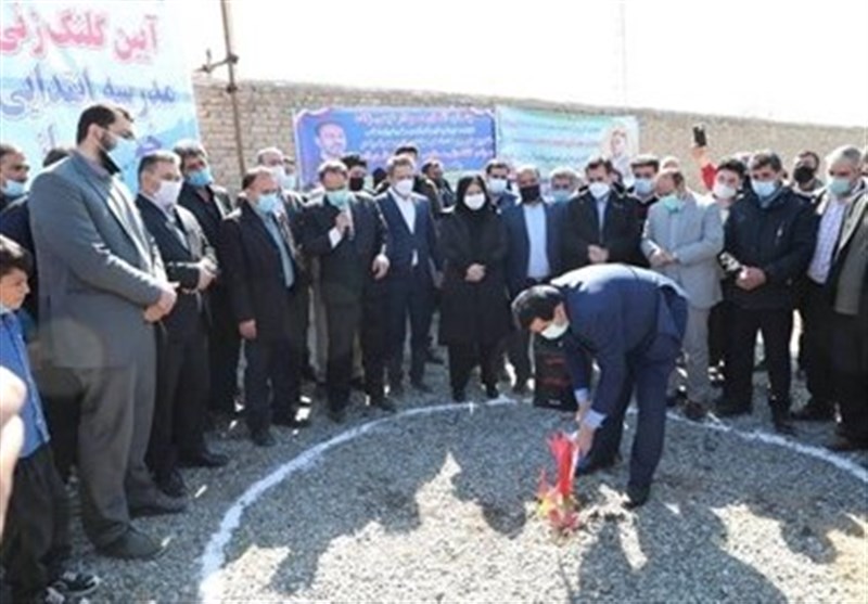 سالن ورزشی و مدارس شهدای بانک رفاه کارگران در آذربایجان غربی ساخته می‌شود