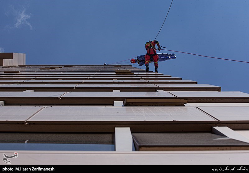 مانور آتش‌نشانی تهران در هتل پارسیان آزادی