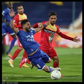 دیدار تیم های فوتبال استقلال و فولاد خوزستان