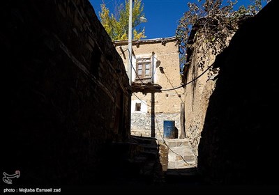 روستای اشتبین یکی از روستاهای گردشگری شهرستان جلفا است که دارای بافت سنتی و معماری منحصر بفردی است 