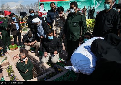 خاکسپاری شهید گمنام در بهداری نیروی زمینی سپاه