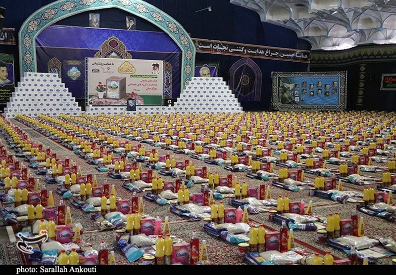 آیین توزیع 20 هزار بسته معیشتی رزمایش کمک مؤمنانه در کرمان برگزار شد