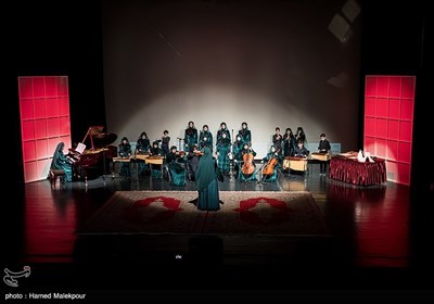 اجرای موسیقی در مراسم افتتاح بزرگترین موزه عکاسی ایران - برج آزادی
