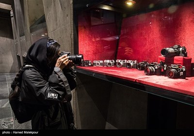 افتتاح موزه دوربین‌های کلکسیونی محمدعلی جدیدالاسلام بزرگترین موزه عکاسی ایران در برج آزادی