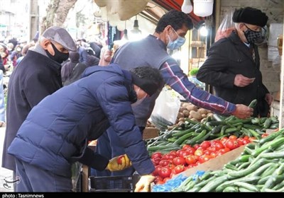  گزارشی از بازار شب عید قزوین‌/ نظارت ضعیف و چند نرخی بودن کالاها روی اعصاب مردم است 