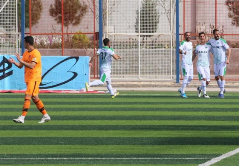 لیگ برتر فوتبال| کار بزرگ آلومینیوم با شکست مس