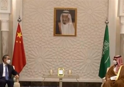 دیدار و گفت‌وگوی ولی‌عهد سعودی و وزیر خارجه چین