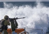 تیراندازی قایق‌های جنگی صهیونیست‌ها به سوی ماهیگیران فلسطینی