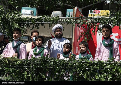 کاروان شادی بچه‌های مسجد منتظران ظهور در روز نیمه شعبان