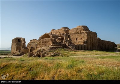 کاخ اردشیر بابکان -فارس
