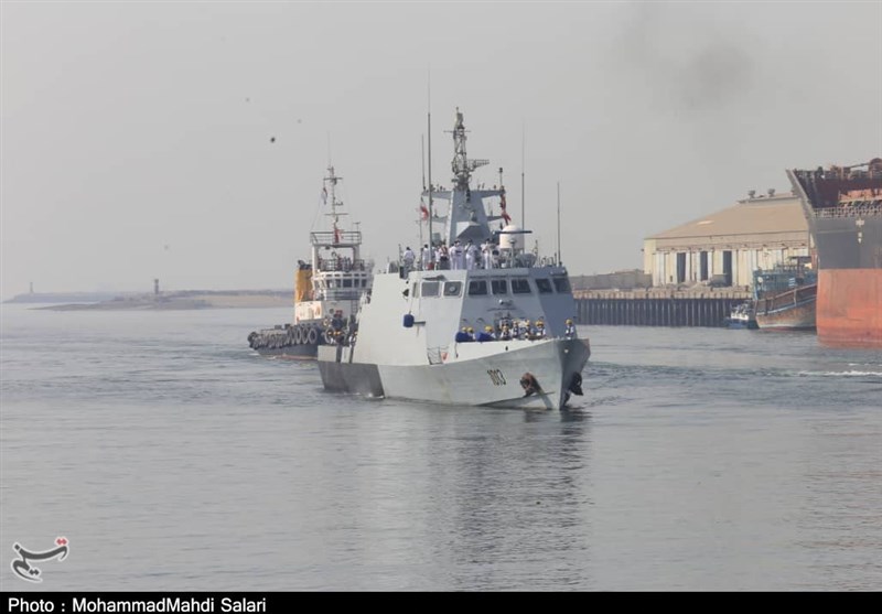 ناوگروه صلح و دوستی نیروی دریایی عمان در بندرعباس پهلو گرفت