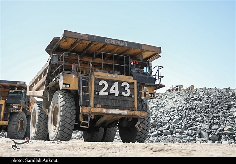 سالانه 300 هزار تن کنسانتره آهن از معدن تنگ زاغ حاجی‌آباد استان هرمزگان تولید می‌شود