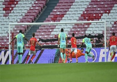  لیگ برتر پرتغال| شکست ماریتیمو در خانه بنفیکا در حضور ۹۰ دقیقه‌ای علیپور و عابدزاده 