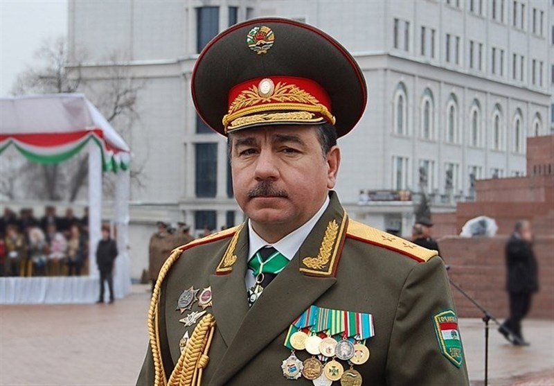 Tajik Defense Minister Visits Iran