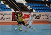 بازیکن تیم فوتسال کوثر اصفهان: اهورا تیم زهرداری است/ حقمان حضور در پلیآف سقوط نبود