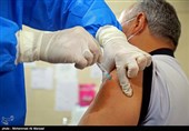 اتمام واکسیناسیون کادر درمان بالای 50 سال تبریز/ واکسیناسیون گروه‌های بالای 35 سال آغاز شد
