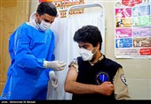 روند تزریق واکسن کرونا در استان سمنان شتاب می‌گیرد / واکسن‌های تزریق شده عارضه جدی نداشت