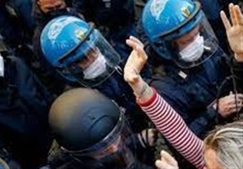 درگیری در اعتراضات علیه محدودیت‌های کرونایی مقابل پارلمان ایتالیا