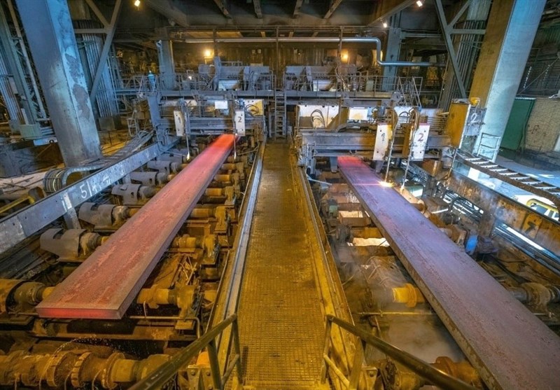 فولاد هرمزگان در تکاپوی ثبت رکوردهای تولیدی/ بهره مندی اقتصاد با تعامل دو جانبه دولت و فولادی ها