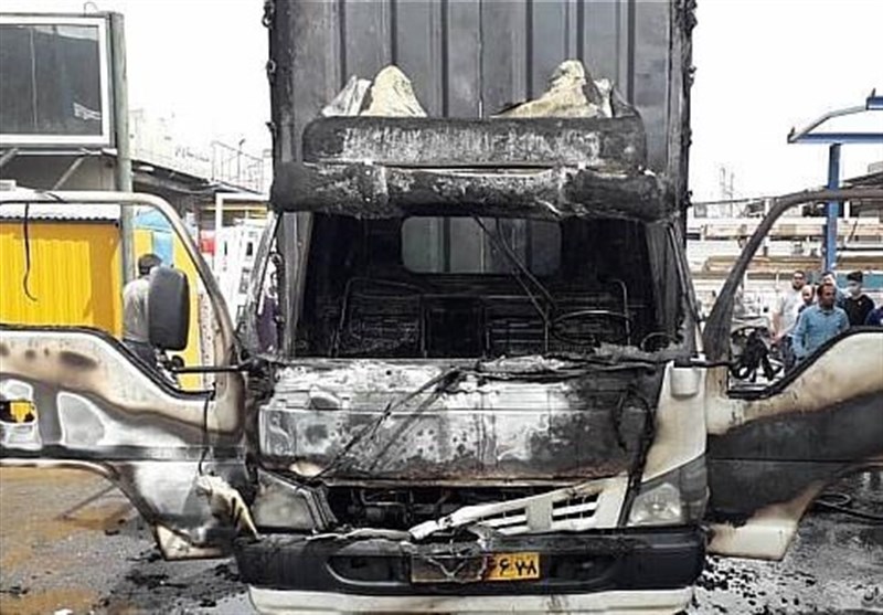آتش‌سوزی کامیونت ایسوزو + تصاویر