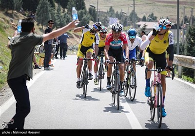 رقابت‌های دوچرخه‌سواری جایزه بزرگ سرخه حصار تهران