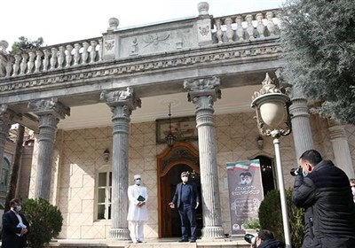 رئیس انجمن زرتشتیان تهران: خود را ایرانی می‌دانیم نه اقلیت
