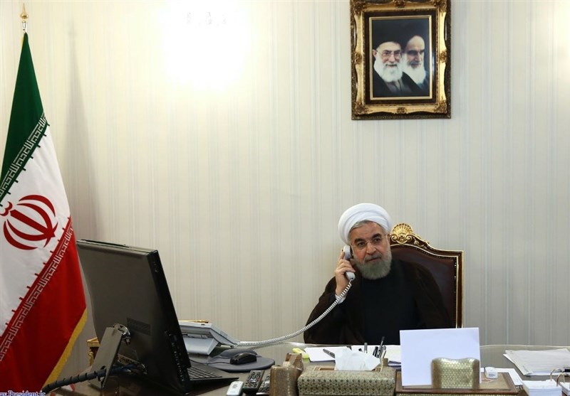 روحانی فی اتصال مع أمیر قطر: عسکرة المنطقة لا یمکن أن تحل المشاکل