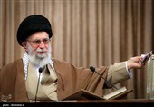 Leader Pardons over 2,800 Iranian Inmates
