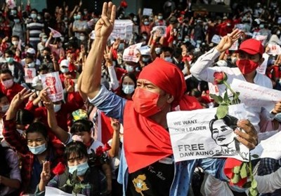  ۸ کشته در اعتراضات میانماری‌ها به کودتای نظامی 