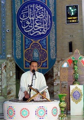 ترتیل‌خوانی قرآن کریم در مسجد جمکران