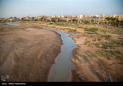 کاهش ورودی آب به رودخانه کارون و ساحل سازی اشتباه باعث شده تا جلوه زیبای کارون از بین برود