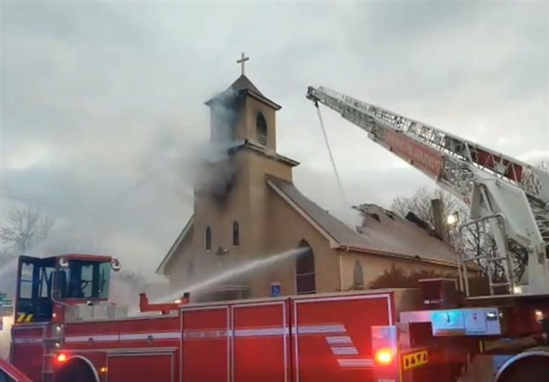آتش سوزی کلیسای قدیمی مینیاپولیس در جریان اعتراضات ضد نژادپرستی