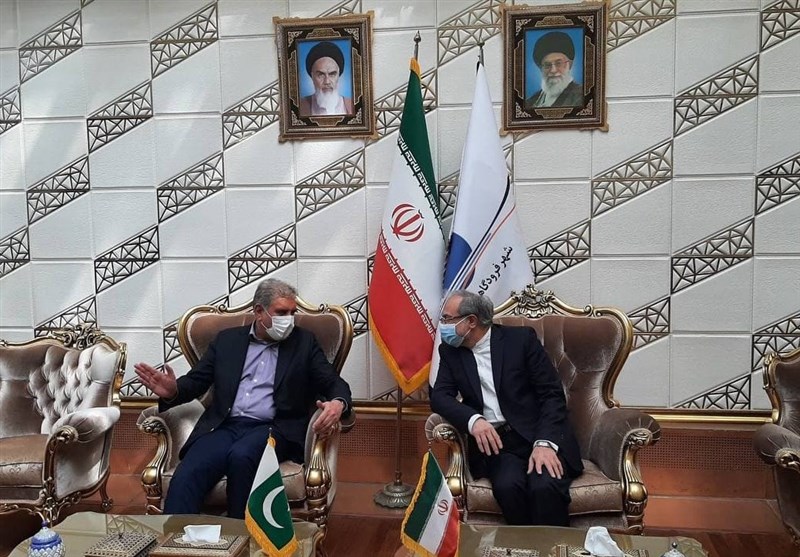 وزیر الخارجیة الباکستانی یصل الى طهران