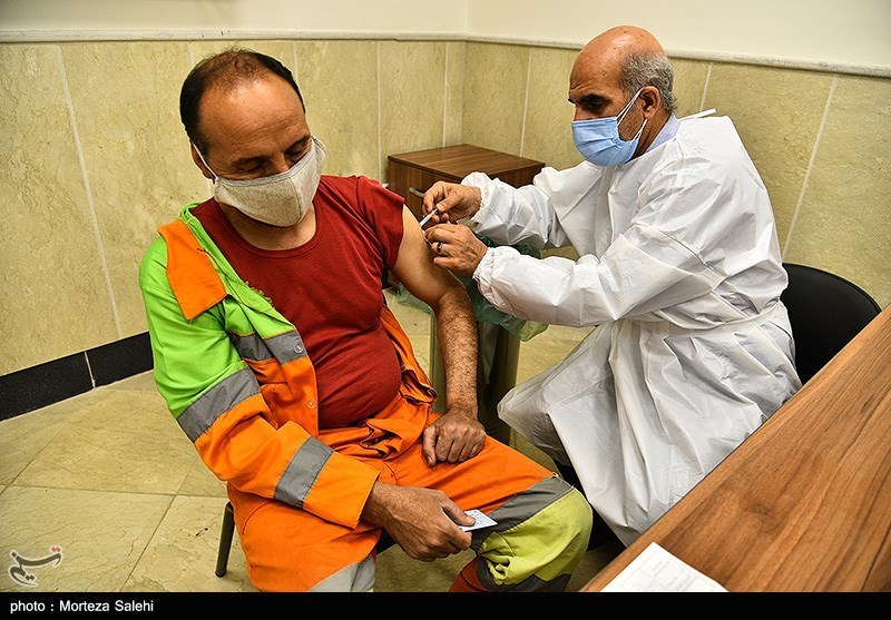 انتشار کد ملی دریافت کنندگان واکسن کرونا در شهرداری تهران روی سامانه شفافیت