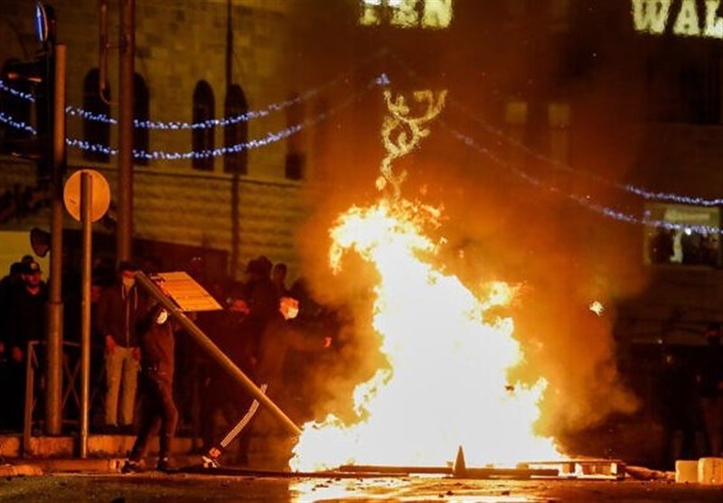 Over 100 Wounded in Clashes with Israeli Police in Occupied Palestine