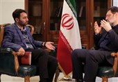 برای 555 پست کلیدی دولت برنامه دارم/ دیپلماسی دولت ضرر زیادی به کشور زد/ از شورای ائتلاف و وحدت بیخبرم| گفتگو با قاضیزاده هاشمی