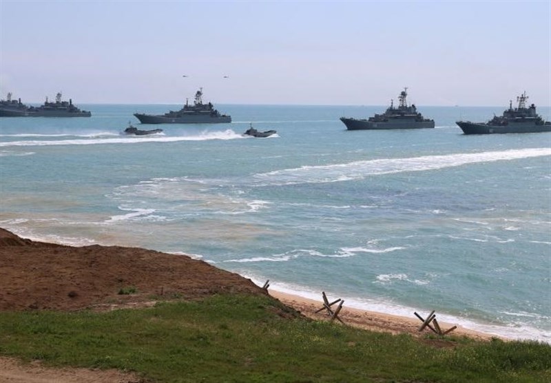 بازگشت نیروها و تجهیزات روسیه از منطقه مانور نظامی در سواحل کریمه