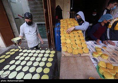 Muslims Observe Ramadhan in Palestine